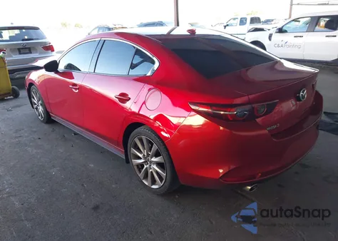 2019 Mazda Mazda3 Premium Package z USA, uszkodzony, nr VIN 3MZBPAEM4KM103215